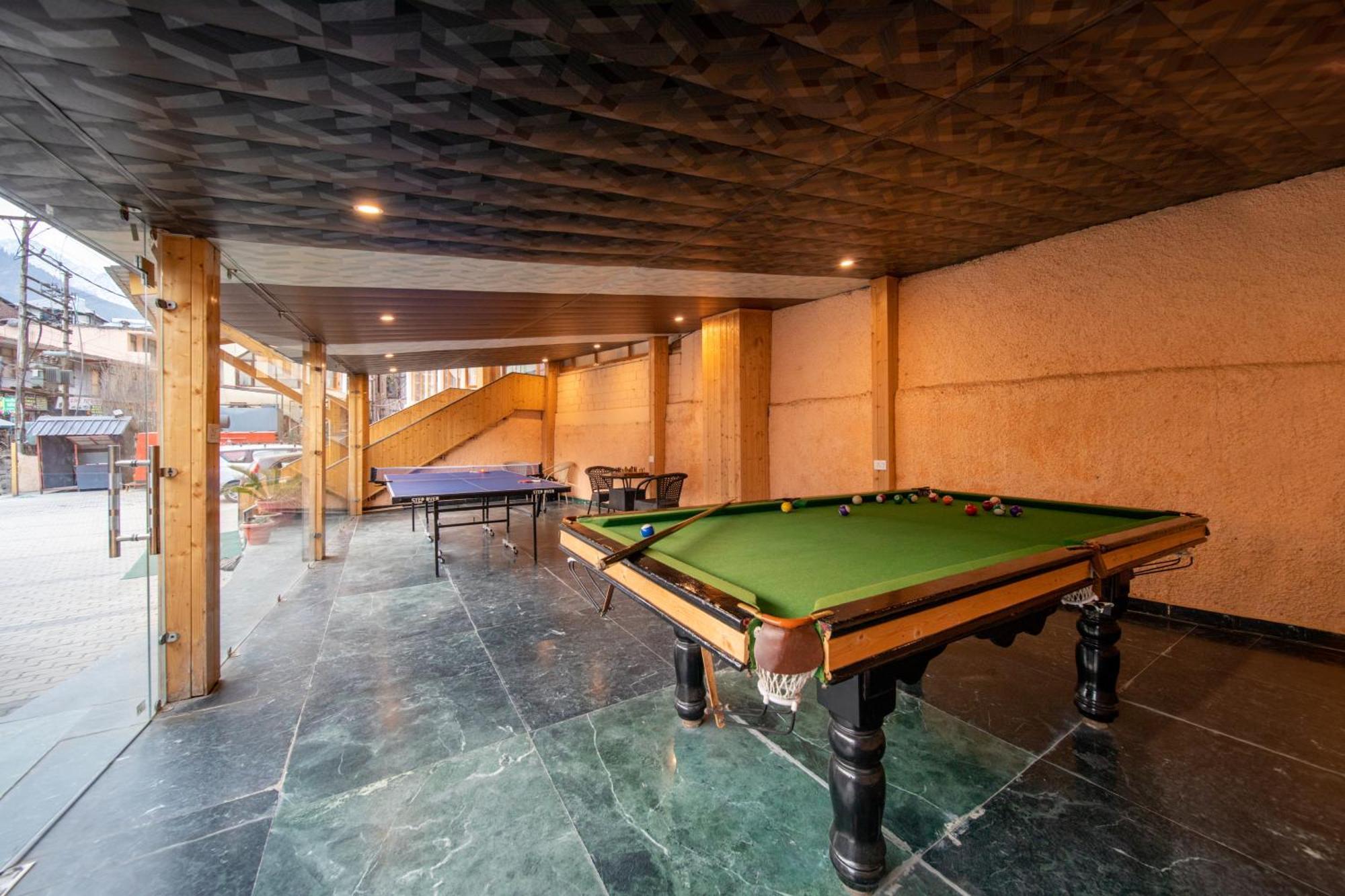 West Western Resort Manali #Neartomallroad #Gym #Lawn #Playingzone #Pooltable #Kidsfriendly #Mountainview #Tabletennis #Familyfriendly #Privateparking מראה חיצוני תמונה