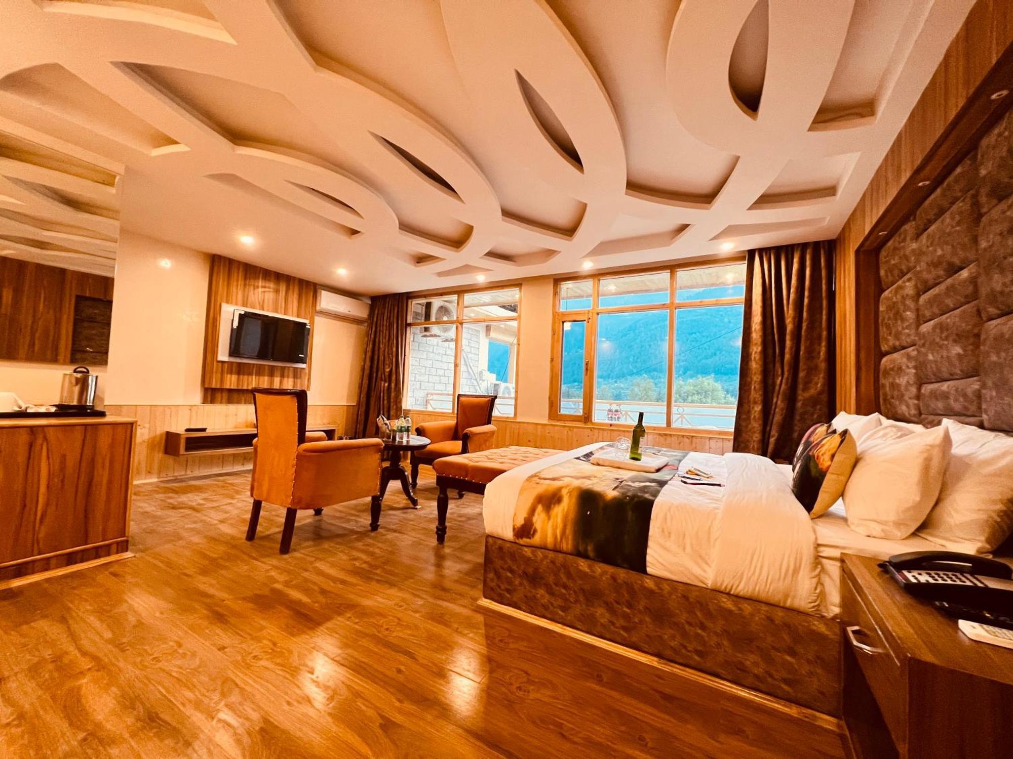 West Western Resort Manali #Neartomallroad #Gym #Lawn #Playingzone #Pooltable #Kidsfriendly #Mountainview #Tabletennis #Familyfriendly #Privateparking מראה חיצוני תמונה