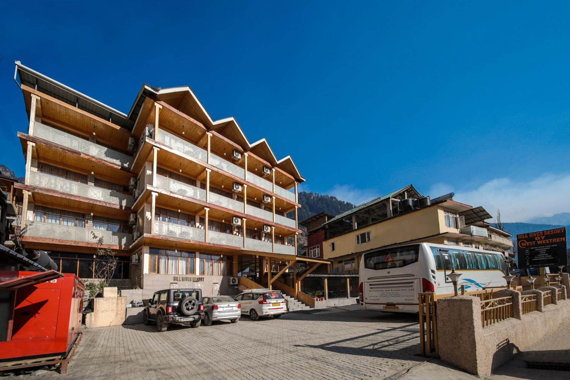 West Western Resort Manali #Neartomallroad #Gym #Lawn #Playingzone #Pooltable #Kidsfriendly #Mountainview #Tabletennis #Familyfriendly #Privateparking מראה חיצוני תמונה